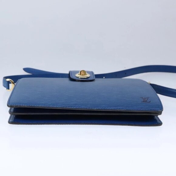 LOUIS VUITTON Epi Capuchin Shoulder Bag Blue - Picture 4 of 14